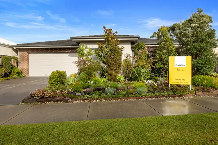 25 Surrey Place, Inverloch VIC 3996