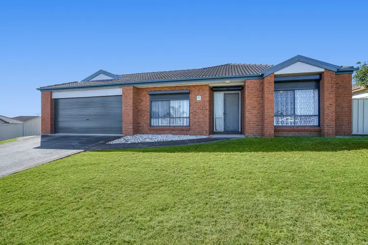 3 Holliday Close, Rutherford NSW 2320