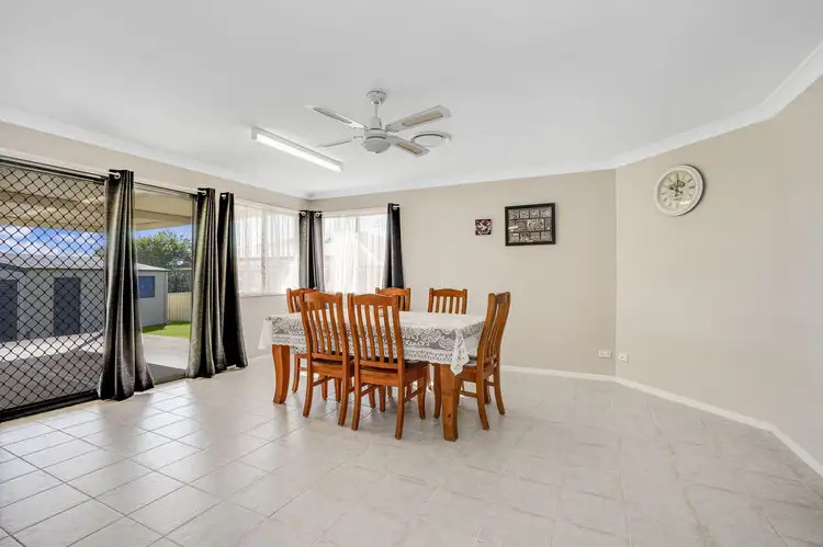 Fifth view of Homely house listing, 3 Holliday Close, Rutherford NSW 2320