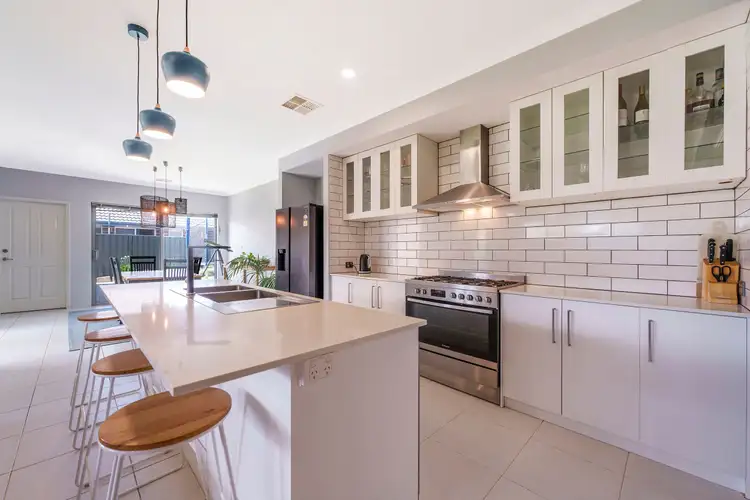 6 Beckingham Parkway, Baldivis WA 6171
