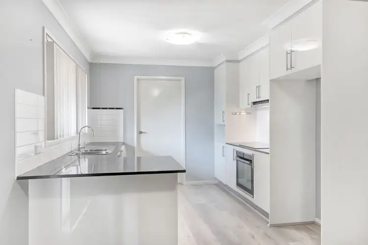 8/184 Oxford Street, Cambridge Park NSW 2747