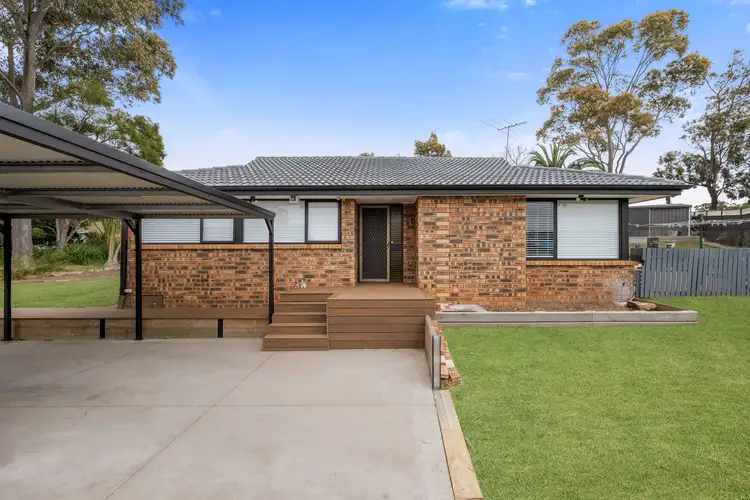 8 Mundowy Place, Bradbury NSW 2560