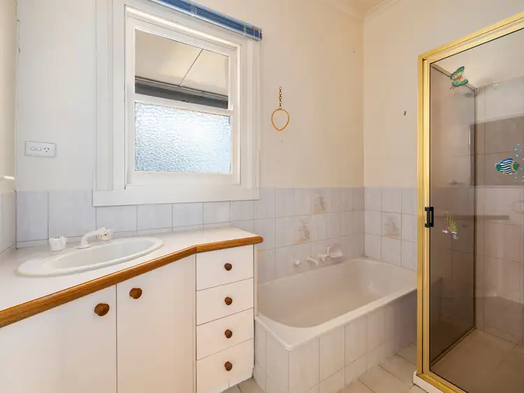 Sixth view of Homely house listing, 105 Mackellar Street, Benalla VIC 3672