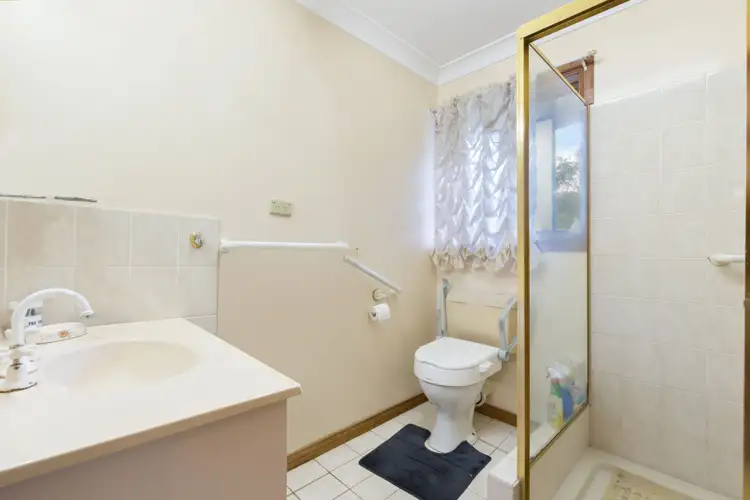 Sixth view of Homely house listing, 4 Picasso Street, Carina QLD 4152