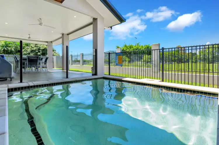 7 Floreat Close, Kewarra Beach QLD 4879
