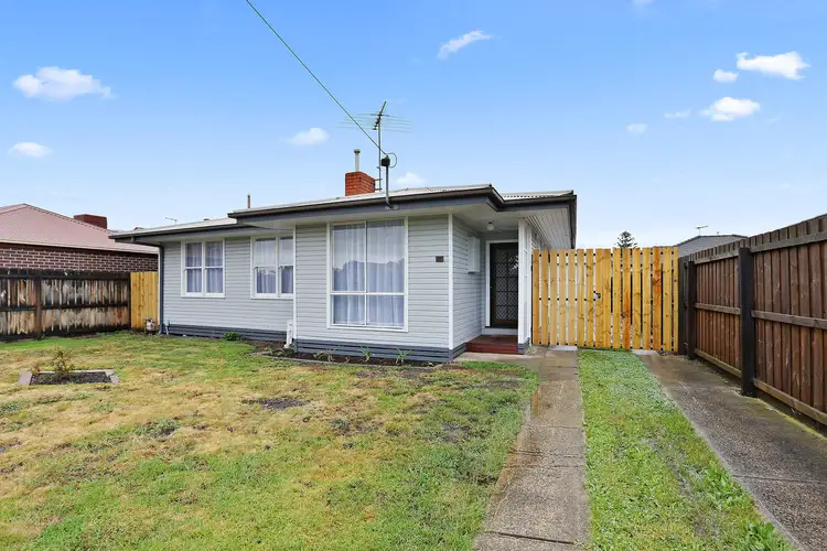 8 Morona Avenue