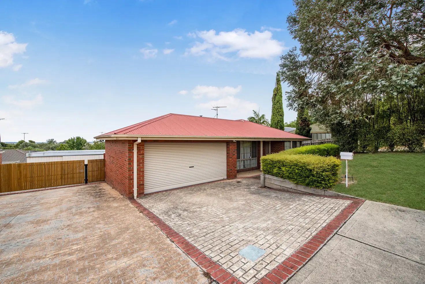 Main view of Homely house listing, 37 Adrian Drive, Pakenham VIC 3810