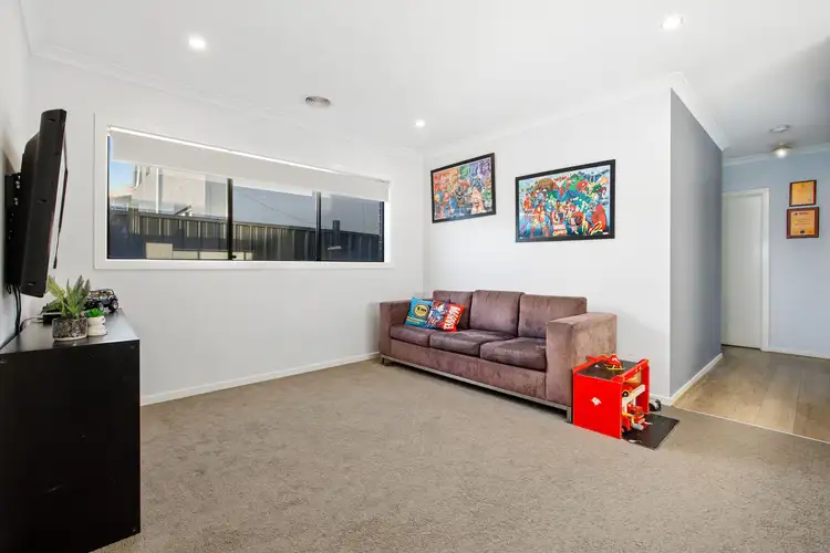 Sixth view of Homely house listing, 10 Inglewood Drive, Werribee VIC 3030