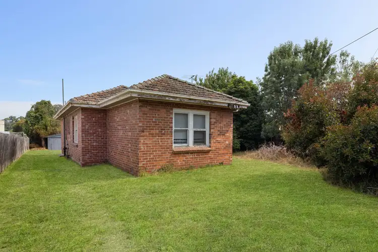 Main view of Homely house listing, 31 Winifred Street, Oak Park VIC 3046