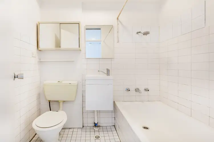 Third view of Homely studio listing, 511/5-7 Ward Avenue, Potts Point NSW 2011