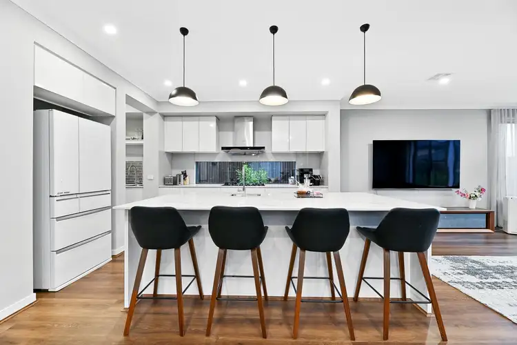 Fifth view of Homely house listing, 25 Excalibur Street, Berwick VIC 3806