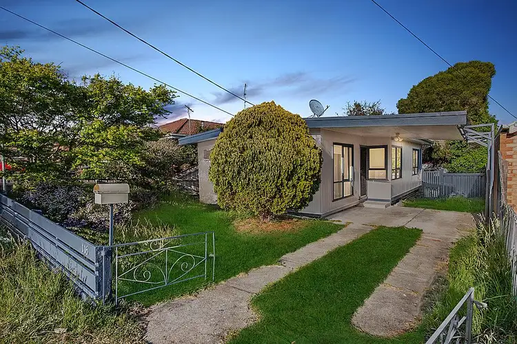 116 Seventh Avenue, Rosebud VIC 3939