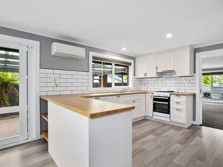 19 Attuna Crescent, Capel Sound VIC 3940
