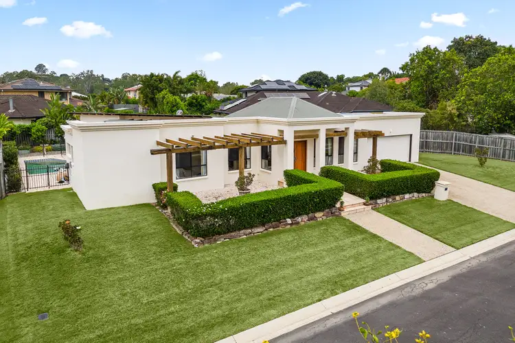37 Kensington Circuit, Brookfield QLD 4069