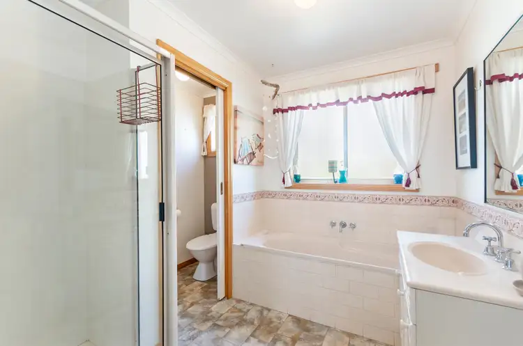 Fifth view of Homely house listing, 2/19 Ross Street, Warrnambool VIC 3280