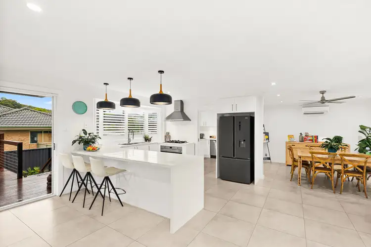2 Helena Place, Albion Park NSW 2527