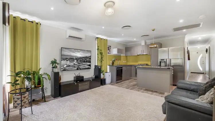 107 Matthew Bell Way, Jordan Springs NSW 2747