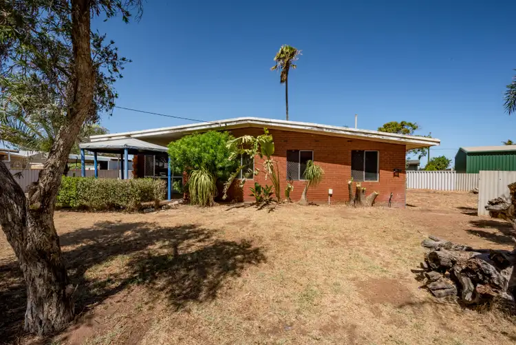 Second view of Homely house listing, 5 Phillip Place, Utakarra WA 6530