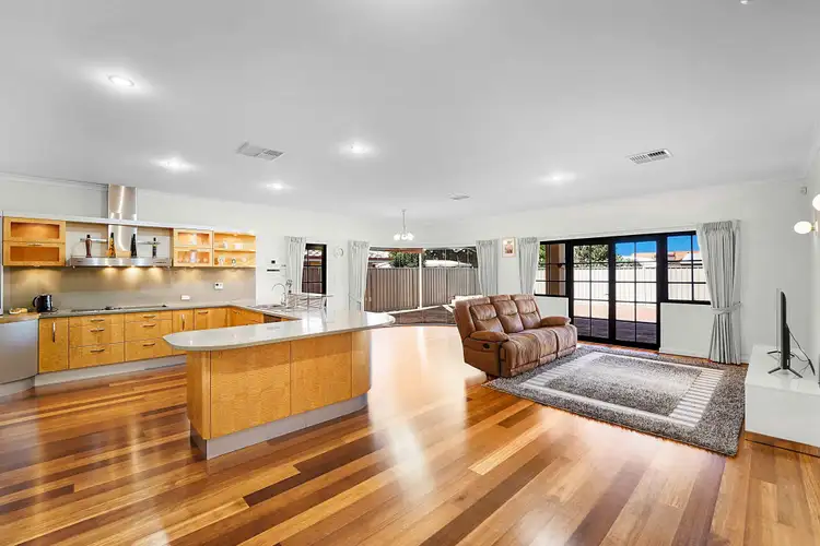 Second view of Homely house listing, 7 Lorikeet Court, Stirling WA 6021