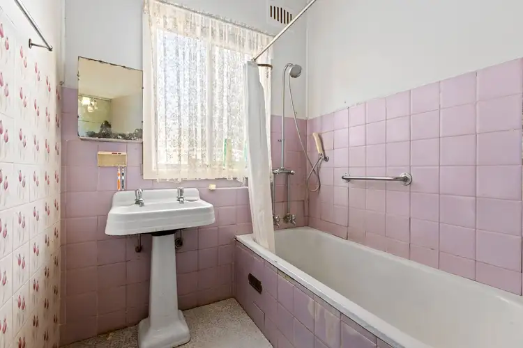 Sixth view of Homely house listing, 11 Betts Street, Goulburn NSW 2580