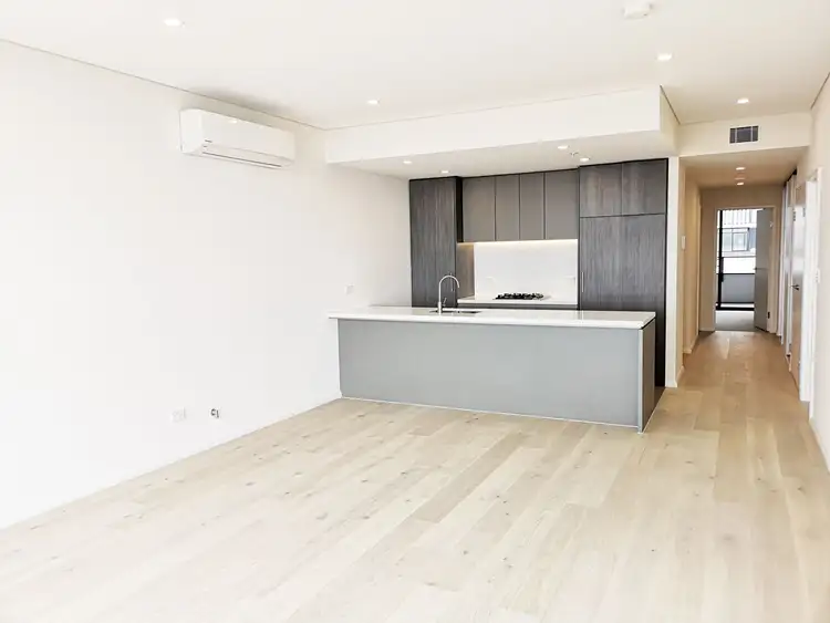 D619/10 Village Place