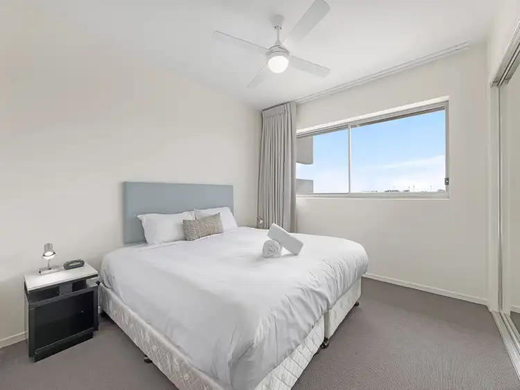 Fifth view of Homely unit listing, 24a&b/15 Shine Court, Birtinya QLD 4575