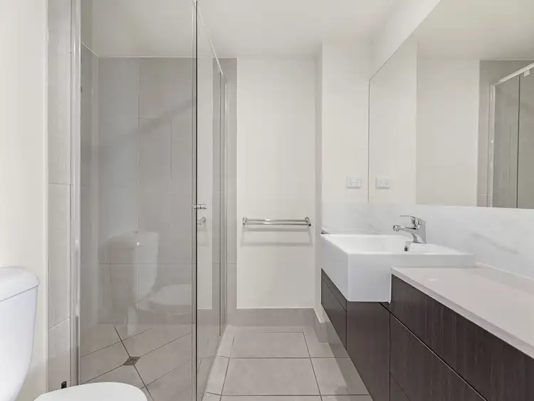 Sixth view of Homely unit listing, 24a&b/15 Shine Court, Birtinya QLD 4575