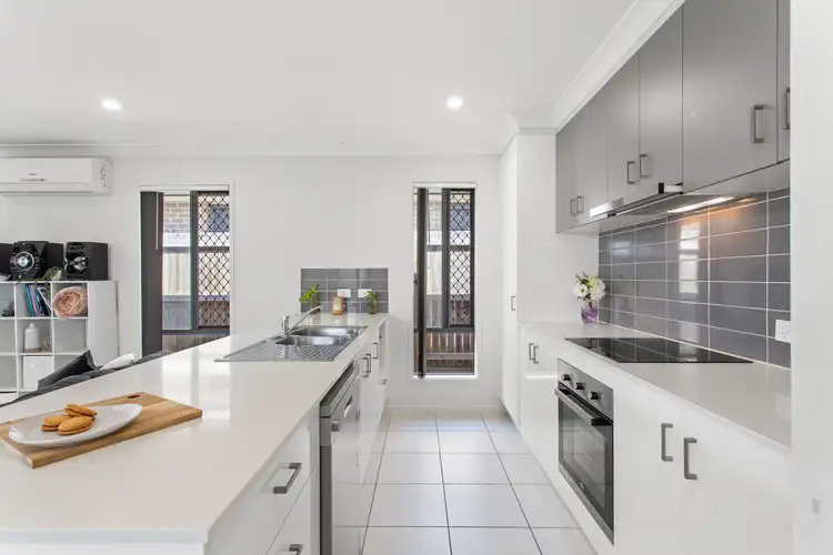 93 Meadowview Drive, Morayfield QLD 4506