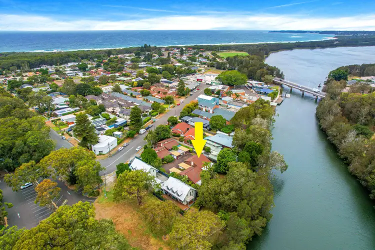 3/3 Lake Street, Budgewoi NSW 2262