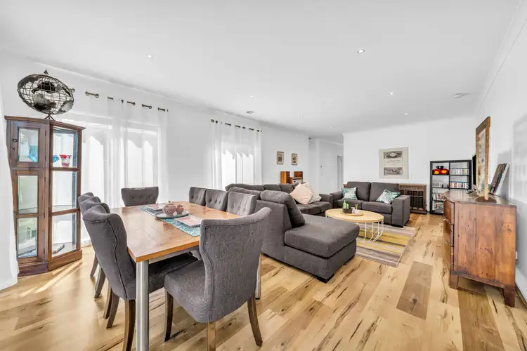 Second view of Homely unit listing, 4/5 Serra Close, Langwarrin VIC 3910