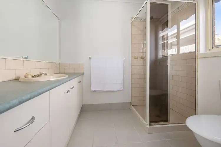 Fifth view of Homely house listing, 30 Mirabella Close, Werribee VIC 3030