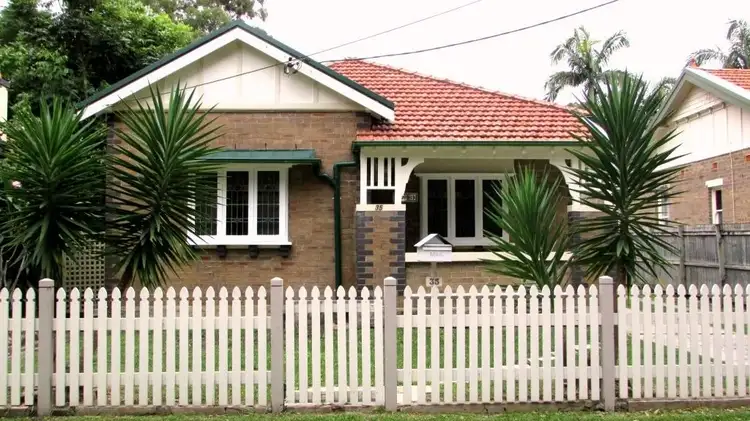 35 Hampton Court Road, Carlton NSW 2218