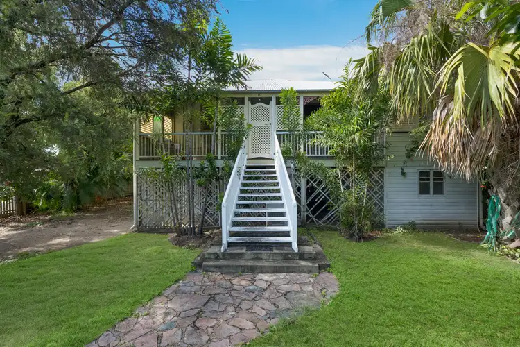 10 Camp Street, Mundingburra QLD 4812