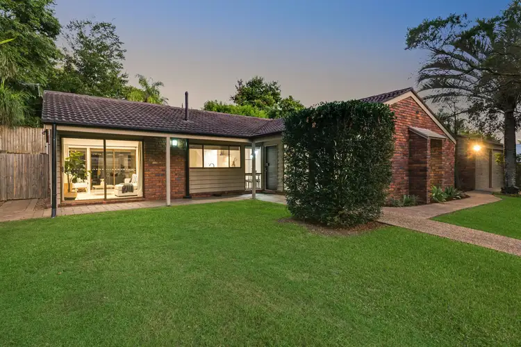 2 Valleybrook Street, Kenmore Hills QLD 4069