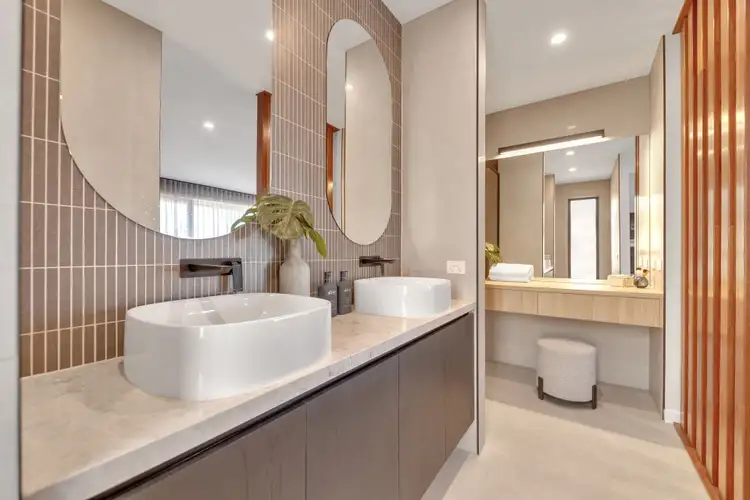 Fifth view of Homely house listing, 18 Grovedon Circuit, Donnybrook VIC 3064