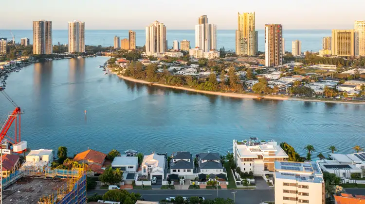 Fourth view of Homely villa listing, 2/89 Stanhill Drive, Chevron Island QLD 4217