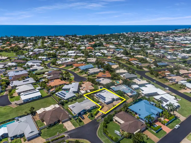 6 Riordan Place, Bargara QLD 4670