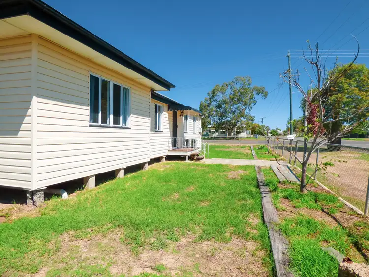 84 Hawthorne Street, Roma QLD 4455