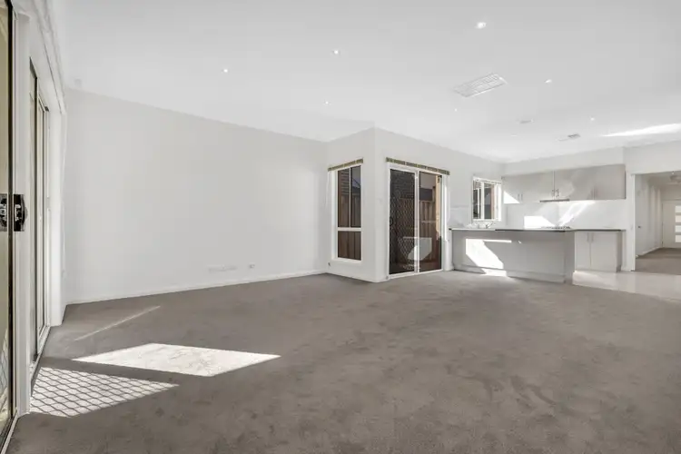 Sixth view of Homely house listing, 29 Dalwhinnie Crescent, Craigieburn VIC 3064