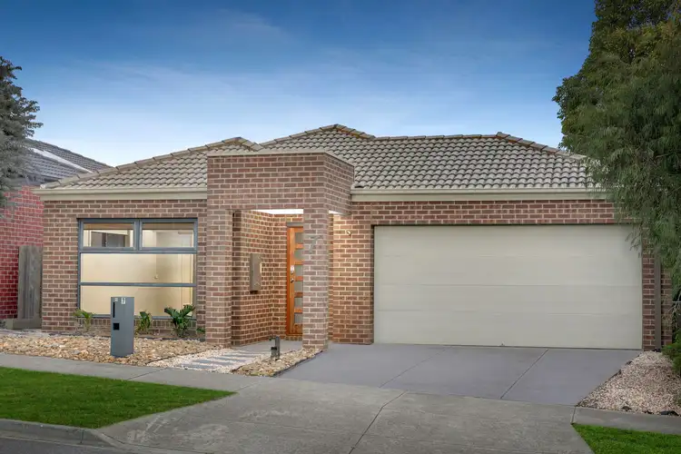 Second view of Homely house listing, 7 Sunridge Drive, Mernda VIC 3754