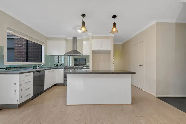 Fifth view of Homely house listing, 7 Sunridge Drive, Mernda VIC 3754