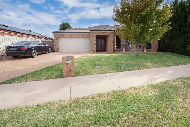 19 Dumosa Drive, Swan Hill VIC 3585