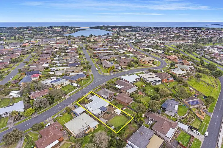 14 Skiddaw Crescent