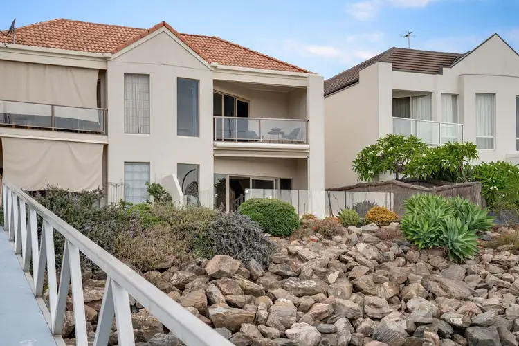 8/20 Liberty Avenue, North Haven SA 5018