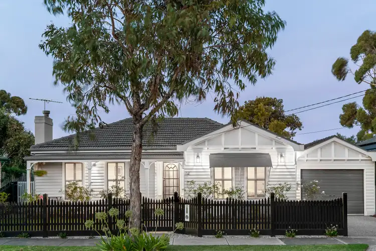 14 Cambridge Street, Seaholme VIC 3018