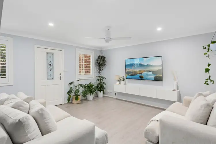 Second view of Homely house listing, 6/116 Avondale Road, Avondale NSW 2530