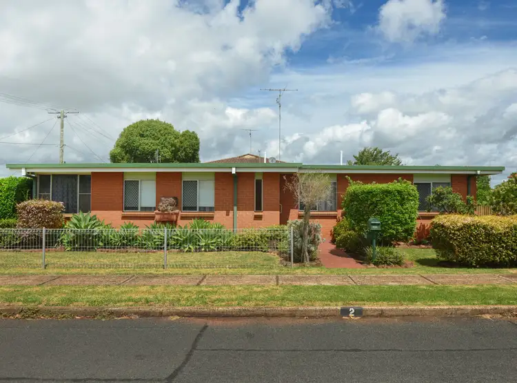 2 McCubbin Street