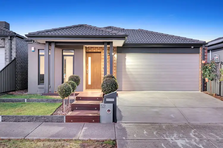 52 Peppertree Parade, Craigieburn VIC 3064