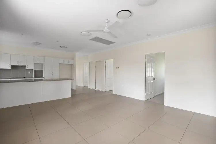 Sixth view of Homely house listing, 20 Mayfair Drive, Emerald QLD 4720