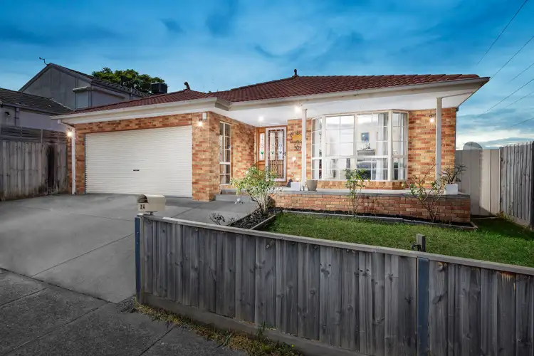 24 Dowling Road, Oakleigh South VIC 3167